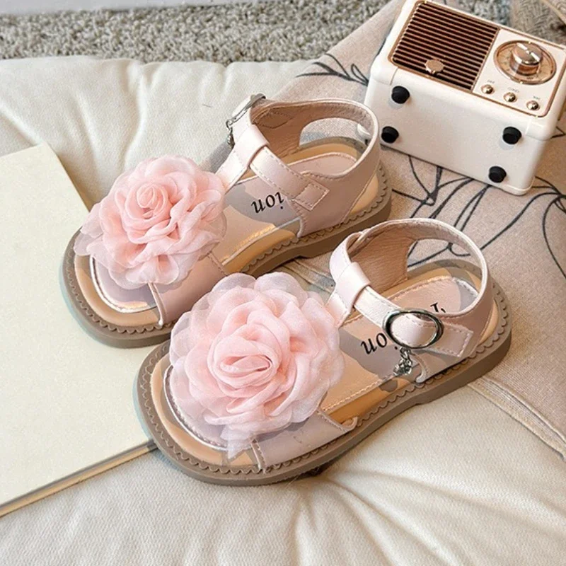 Детские сандалии, модные сандалии принцессы с цветочным узором для девочек, новинка лета 2024, детская повседневная пляжная обувь на плоской подошве с мягкой подошвой
Детские сандалии, модные сандалии принцессы с цветочным узором для девочек, новинка лета 2024, детская повседневная пляжная обувь на плоской подошве с мягкой подошвой