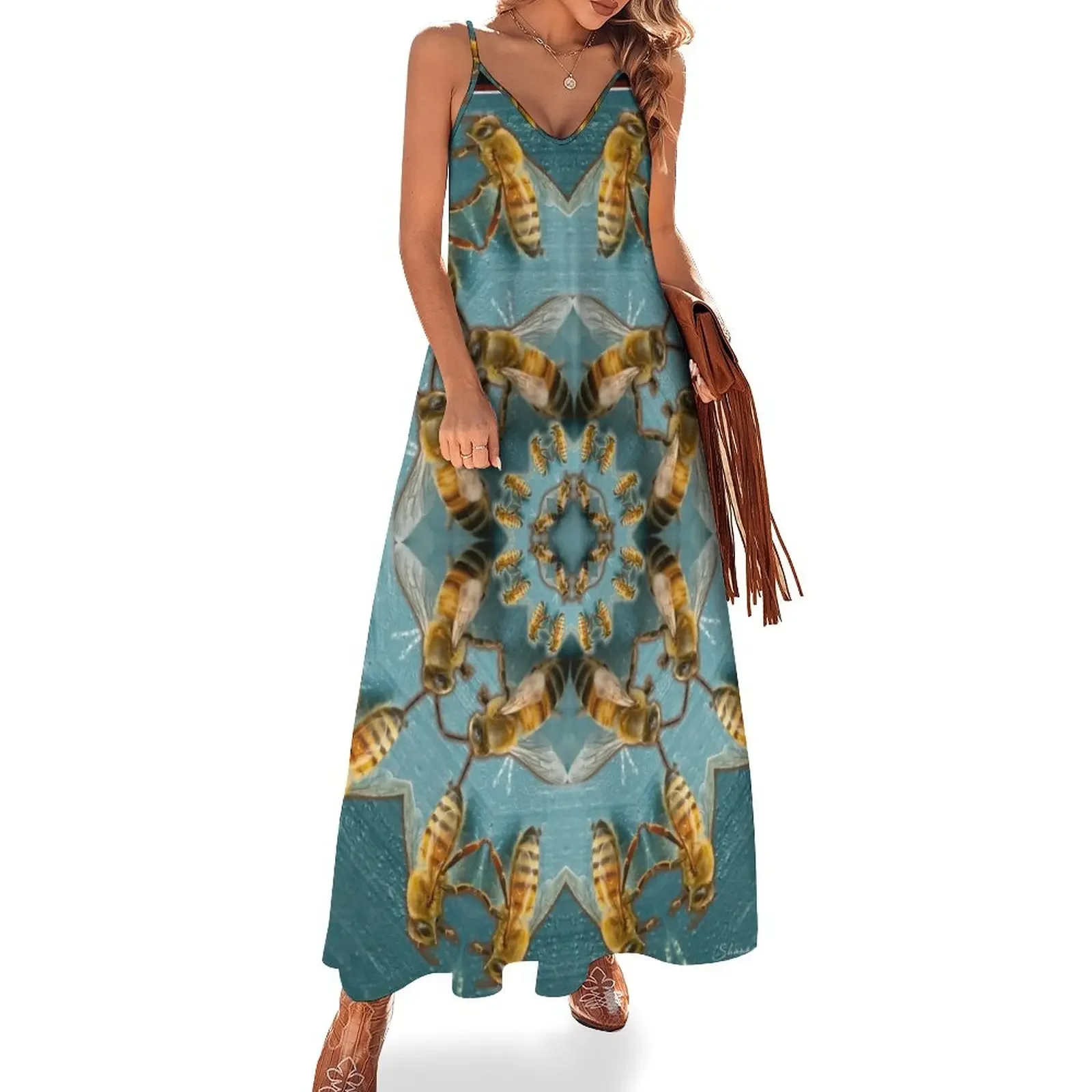 Honeybees on Hive Mandala Sleeveless Dress Women's dress dress summer luxury evening woman for wedding
Honeybees on Hive Mandala Sleeveless Dress Women's dress dress summer luxury evening woman for wedding
