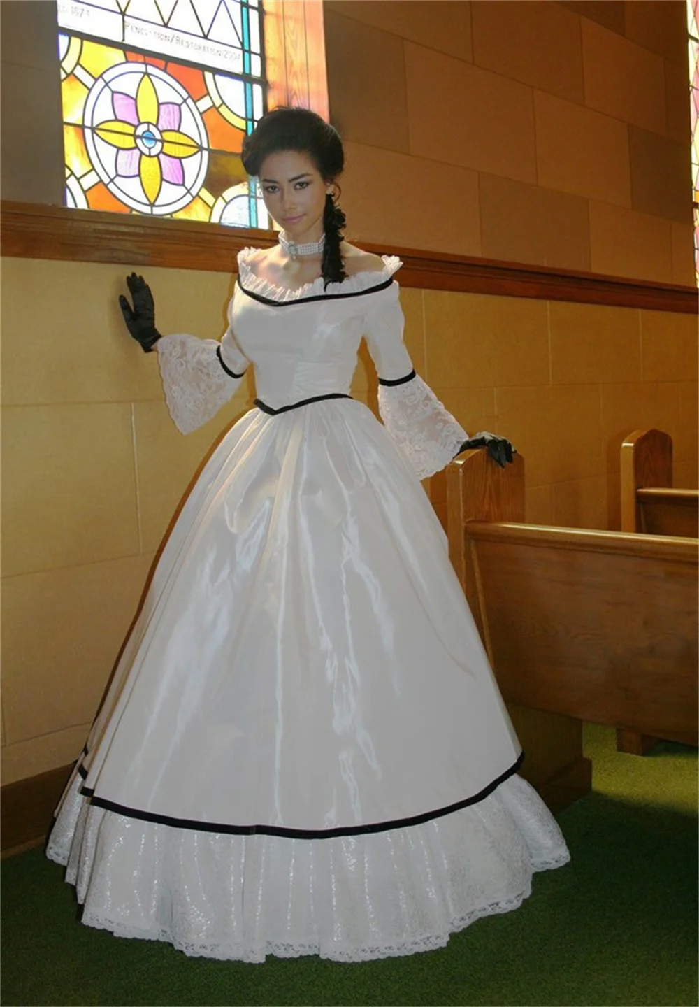 Vintage Victorian Wedding Dress Costume Historical Gothic Bridal Dress Luxurious White Round Gown Victorian Gown Princess Dress
Vintage Victorian Wedding Dress Costume Historical Gothic Bridal Dress Luxurious White Round Gown Victorian Gown Princess Dress