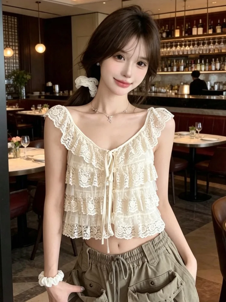Sweet Style Lace Trim Belted Strap Vest Women's Slimming Summer New Outwear Short Top Korean Version Knitted mid Waist
Sweet Style Lace Trim Belted Strap Vest Women's Slimming Summer New Outwear Short Top Korean Version Knitted mid Waist