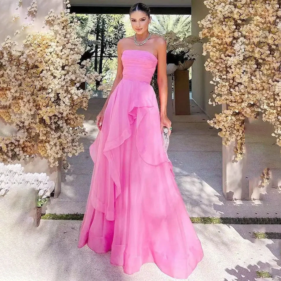 Custom Hot Pink Ruffles Prom Dresses Sweetheart Pleated Strapless Floor Length Formal Evening Dress Women Special Party Gowns
Custom Hot Pink Ruffles Prom Dresses Sweetheart Pleated Strapless Floor Length Formal Evening Dress Women Special Party Gowns