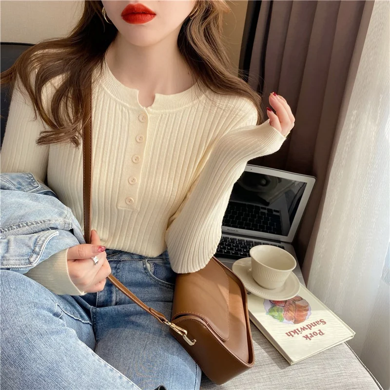 Spring Autumn Women's Slim Fit Long Sleeve round Neck Knitted Base Shirt Casual Style Comfortable Soft Knitwear Top
Spring Autumn Women's Slim Fit Long Sleeve round Neck Knitted Base Shirt Casual Style Comfortable Soft Knitwear Top