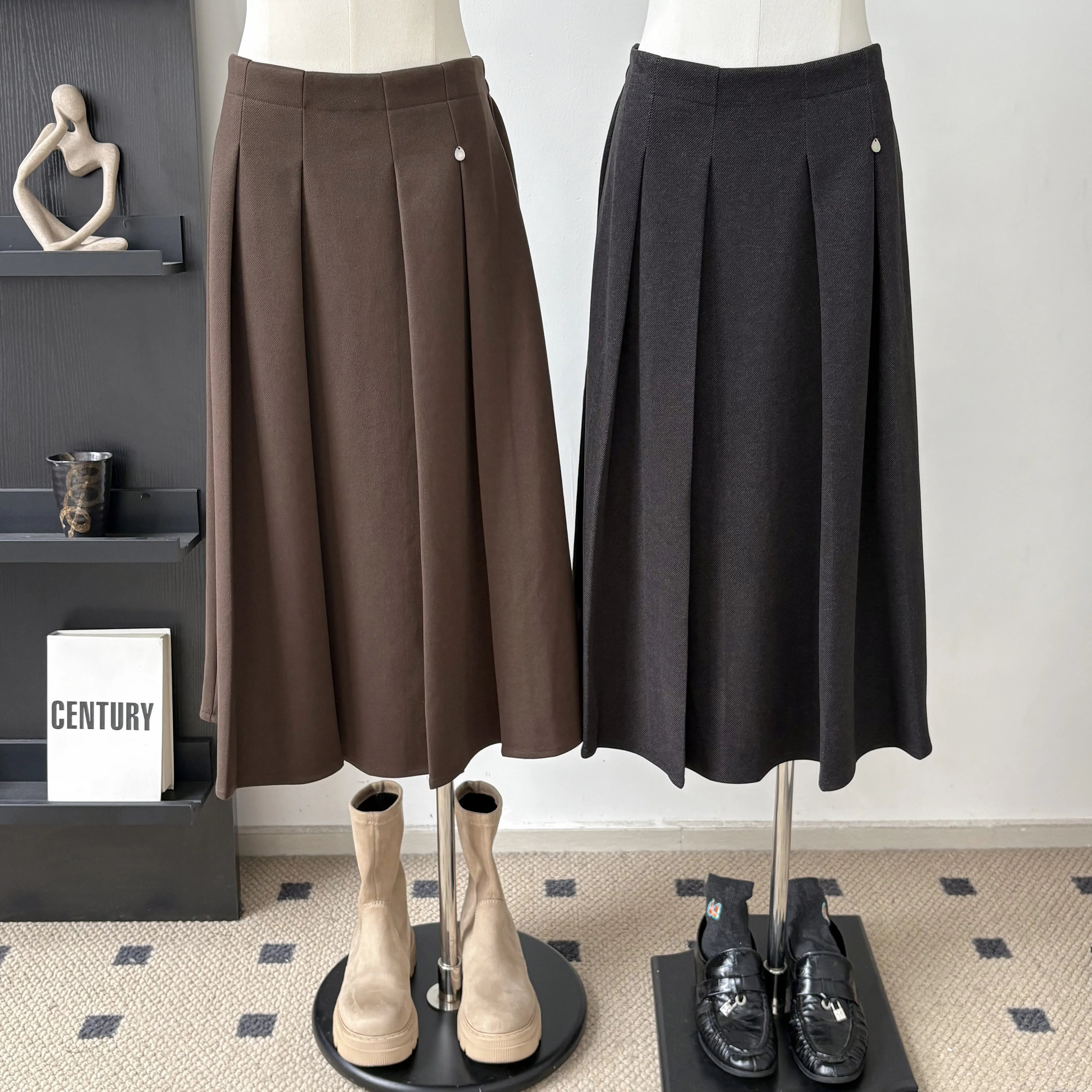 Женская осенне-зимняя элегантная однотонная плиссированная длинная юбка трапециевидной формы, женская однотонная юбка с эластичной резинкой на талии
Женская осенне-зимняя элегантная однотонная плиссированная длинная юбка трапециевидной формы, женская однотонная юбка с эластичной резинкой на талии