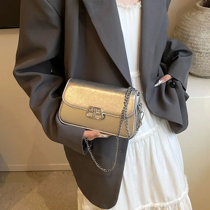 Elegant Paris Diaper Bag High-End Minimalist Messenger Unique Leisure Business Purse Stylish Leather Crossbody For Women
Elegant Paris Diaper Bag High-End Minimalist Messenger Unique Leisure Business Purse Stylish Leather Crossbody For Women