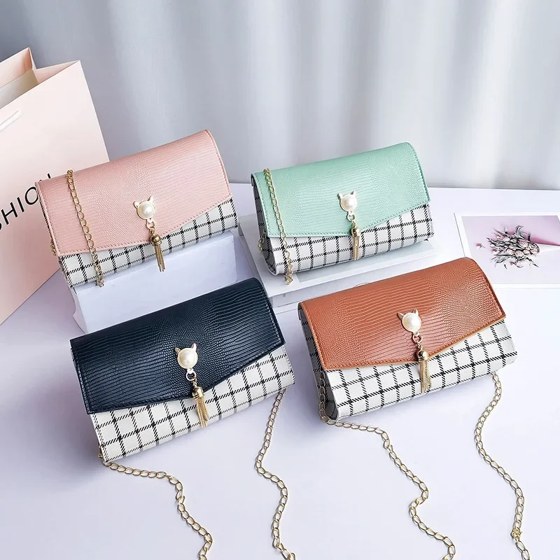 TRAVEASY Brand 2025 New Bag Women's Bag Lattice Chain Tassel Decorative Single Shoulder Messenger Bag Handbags Mini Backpack
TRAVEASY Brand 2025 New Bag Women's Bag Lattice Chain Tassel Decorative Single Shoulder Messenger Bag Handbags Mini Backpack