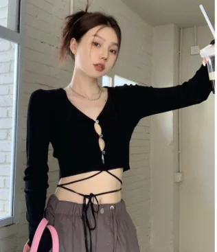Fashion Rib Black Sexy Hollow Bandage Tights Thong Crop Top Woman 2022 Spring T Shirts Casual Street Short Top Clothing Women
Fashion Rib Black Sexy Hollow Bandage Tights Thong Crop Top Woman 2022 Spring T Shirts Casual Street Short Top Clothing Women