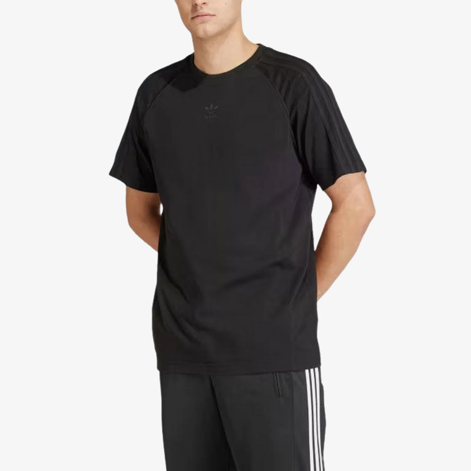 Мужская классическая минималистичная спортивная дышащая футболка Adidas Originals Authentic Trefoil с короткими рукавами IR9450
Мужская классическая минималистичная спортивная дышащая футболка Adidas Originals Authentic Trefoil с короткими рукавами IR9450