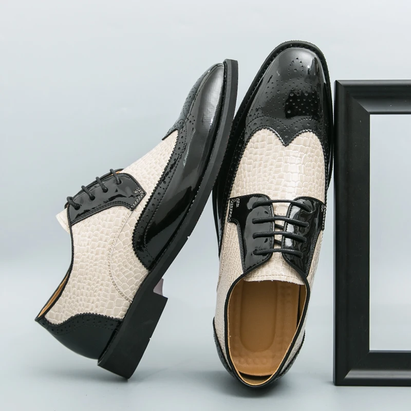 Men's Brogue Shoes Luxury High Quality Dress Shoes for Men Brand Designer Oxford Shoe Fashion Point Toe Men Party Wedding Shoes
Men's Brogue Shoes Luxury High Quality Dress Shoes for Men Brand Designer Oxford Shoe Fashion Point Toe Men Party Wedding Shoes
