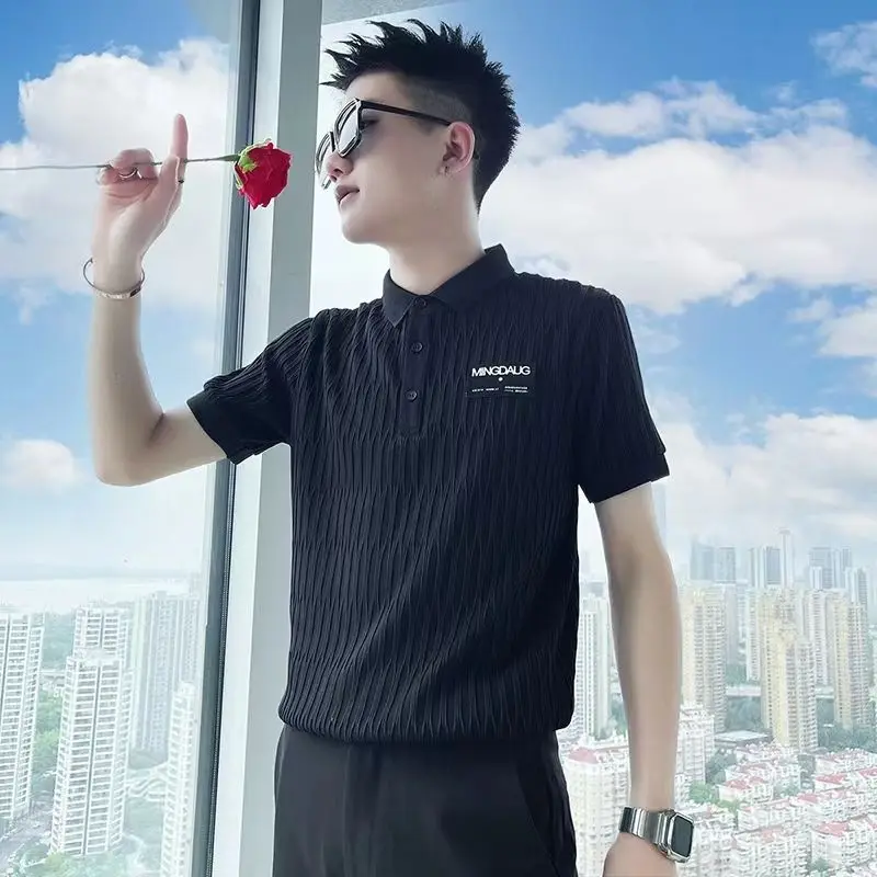 Men's Short Sleeve Polo Shirt 2026 Summer New Fashion Trendy Knit Top Korean Style Ice Silk Collar Breathable Tee
Men's Short Sleeve Polo Shirt 2026 Summer New Fashion Trendy Knit Top Korean Style Ice Silk Collar Breathable Tee