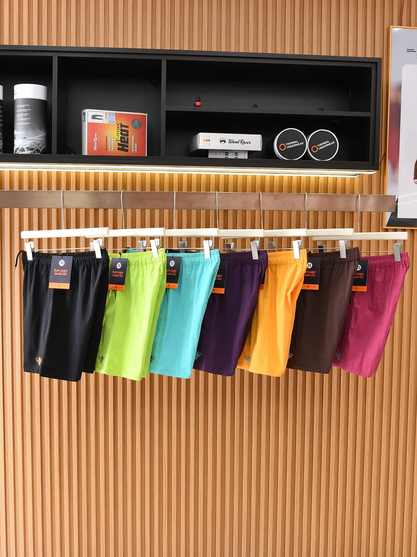 Quick Dry Outdoor Casual Embroidered Shorts Summer Beach Pants for Men And Women Comfortable Elastic Waist Nylon Fabric
Quick Dry Outdoor Casual Embroidered Shorts Summer Beach Pants for Men And Women Comfortable Elastic Waist Nylon Fabric
