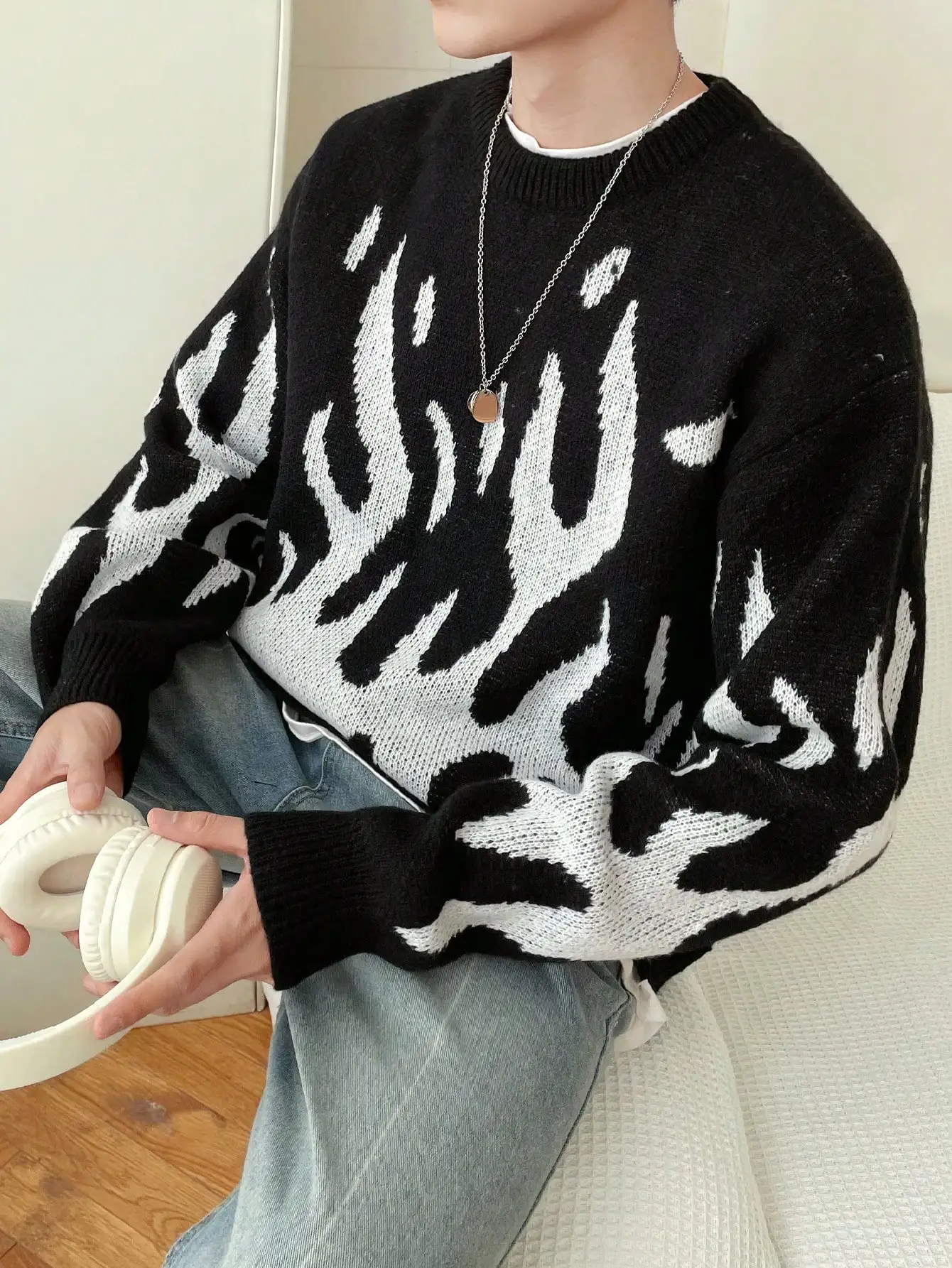 Мужской свитер с круглым вырезом и длинными рукавами, с огненным принтом, повседневный, вязаный, для осени и зимы
Мужской свитер с круглым вырезом и длинными рукавами, с огненным принтом, повседневный, вязаный, для осени и зимы