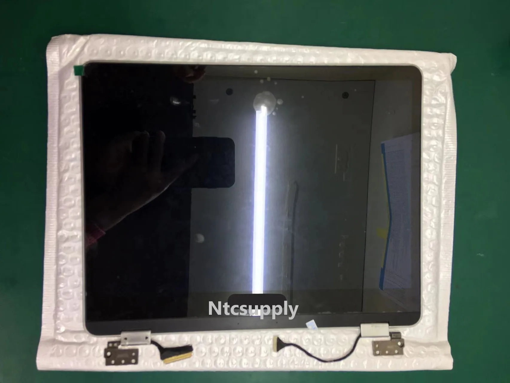 BA39-01405A BA96-07083A XE513C24 For Samsung Chromebook Plus XE513C24-K01US 2400X1600 Laptop Complete Screen Assembly
BA39-01405A BA96-07083A XE513C24 For Samsung Chromebook Plus XE513C24-K01US 2400X1600 Laptop Complete Screen Assembly