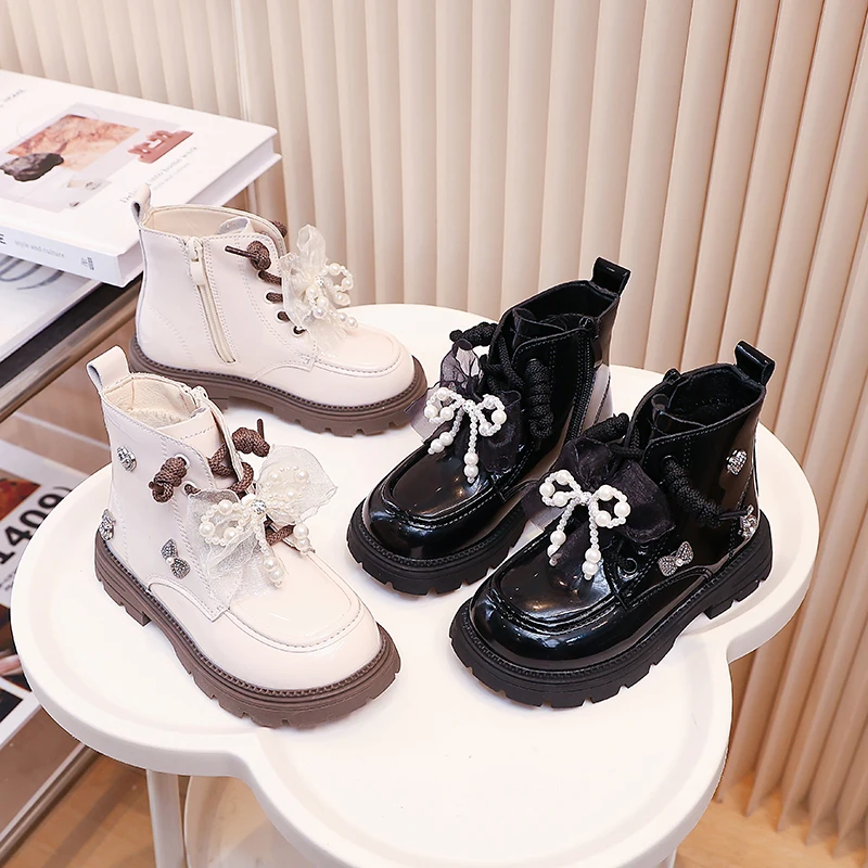 Winter New Girls Fashion Platform Cotton Boots Elegant Lace Children Princess Ankle Boots Catwalk Wedding Party Kids Plush Boots
Winter New Girls Fashion Platform Cotton Boots Elegant Lace Children Princess Ankle Boots Catwalk Wedding Party Kids Plush Boots