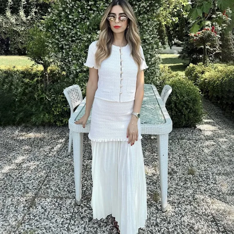 Tuularose Elegant Knitted Dress Set Fashion Short Sleeve Cardigan Top Pleated Skirt Set Luxury Vintage Party Women's Dress Sets
Tuularose Elegant Knitted Dress Set Fashion Short Sleeve Cardigan Top Pleated Skirt Set Luxury Vintage Party Women's Dress Sets