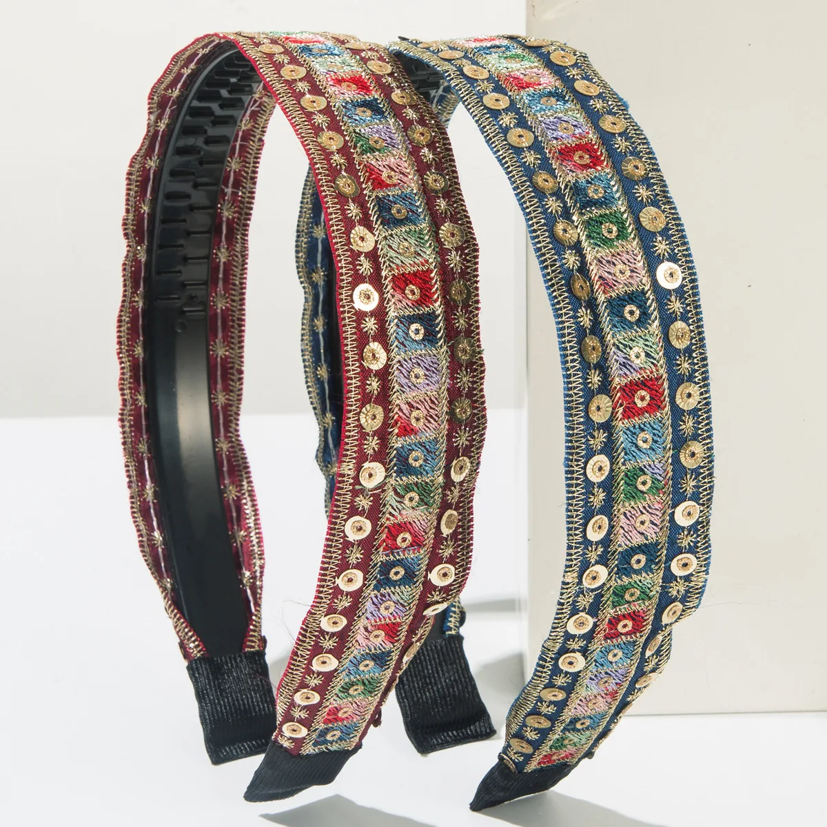 Fashion Vintage Bohemian Embroidery Lace Fabric Ethnic Style Headband Toothed Non-slip Premium Hair Accessories
Fashion Vintage Bohemian Embroidery Lace Fabric Ethnic Style Headband Toothed Non-slip Premium Hair Accessories