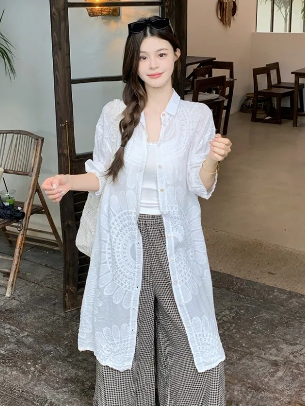 Lace Embroidery Long Sleeveless Summer New Loose Breathable Thin Outerwear Air Conditioned Cardigan Shirt Women's Fashion
Lace Embroidery Long Sleeveless Summer New Loose Breathable Thin Outerwear Air Conditioned Cardigan Shirt Women's Fashion