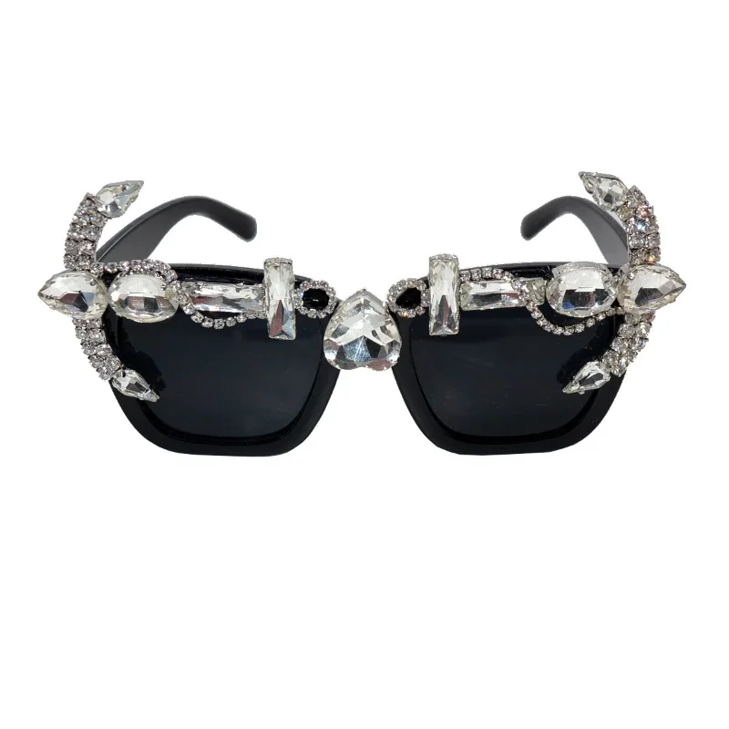 2022 Baroque Square Sunglasses Women Crystals Sexy Girls Sun Glasses Rhinestone Ladies Shades for Party Oculos De Sol Feminino
2022 Baroque Square Sunglasses Women Crystals Sexy Girls Sun Glasses Rhinestone Ladies Shades for Party Oculos De Sol Feminino