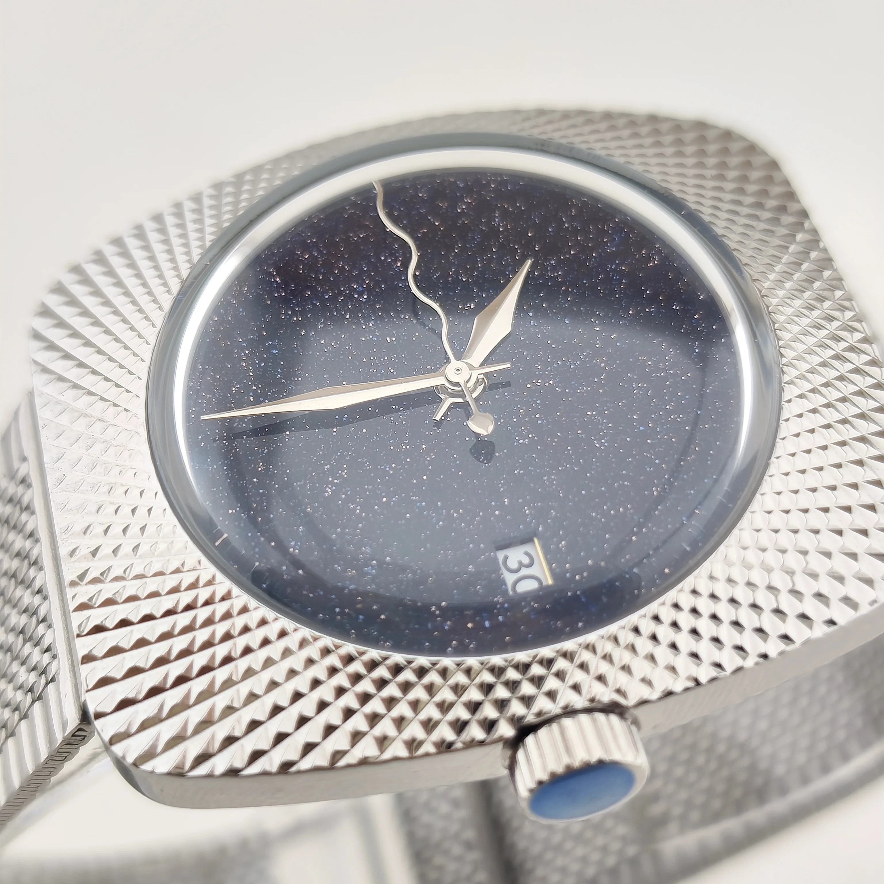 NH35 Watch Men Watch with Metal Texture 36.5mm Stainless Steel Acrylic Glass Waterproof Case 28.5mm dial fit Automatic Movement
NH35 Watch Men Watch with Metal Texture 36.5mm Stainless Steel Acrylic Glass Waterproof Case 28.5mm dial fit Automatic Movement