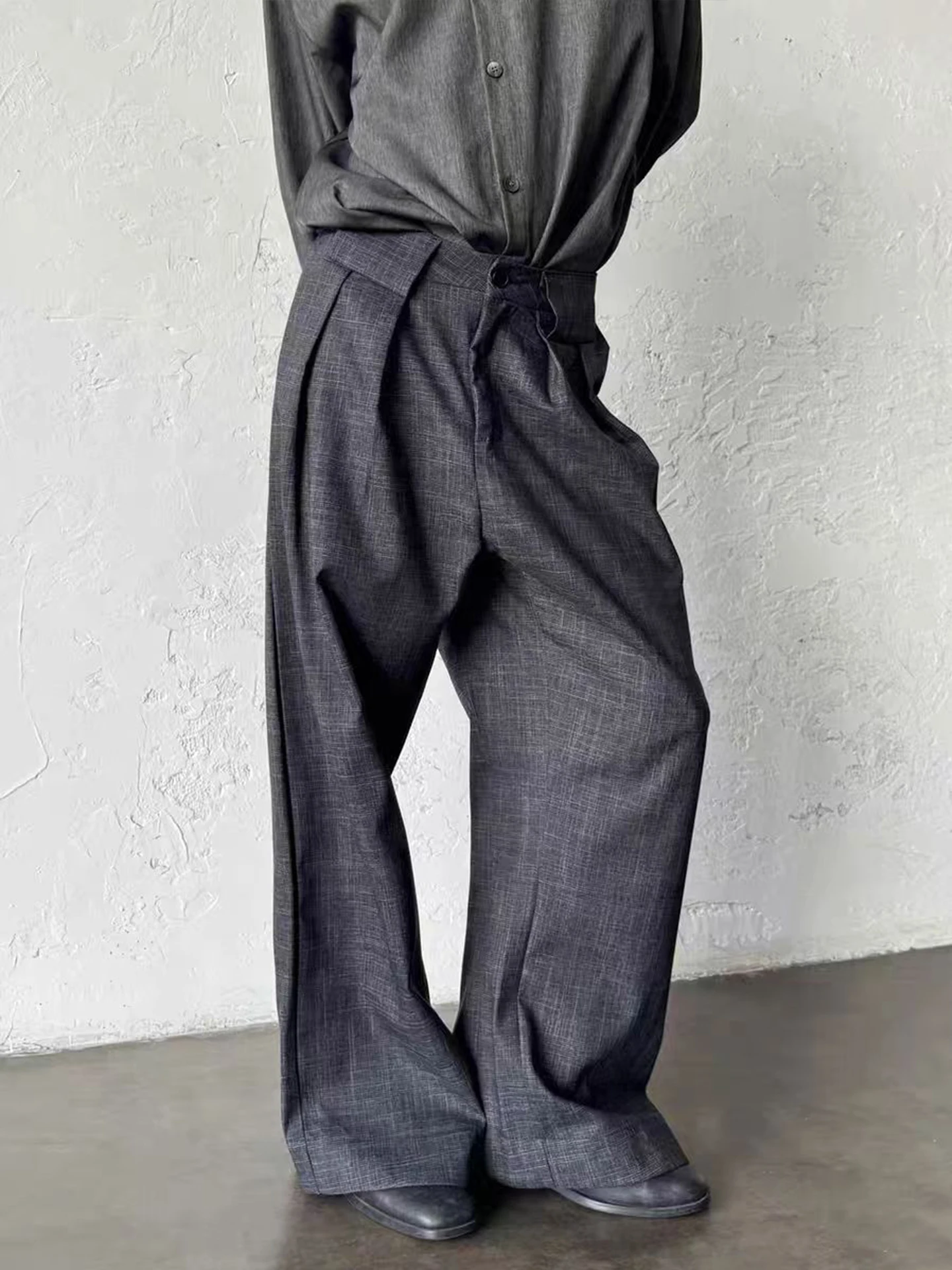 Двойные плиссированные повседневные свободные мужские брюки West, длинные брюки с текстурой бамбукового волокна, весенние молодежные модные прямые брюки для отдыха
Двойные плиссированные повседневные свободные мужские брюки West, длинные брюки с текстурой бамбукового волокна, весенние молодежные модные прямые брюки для отдыха