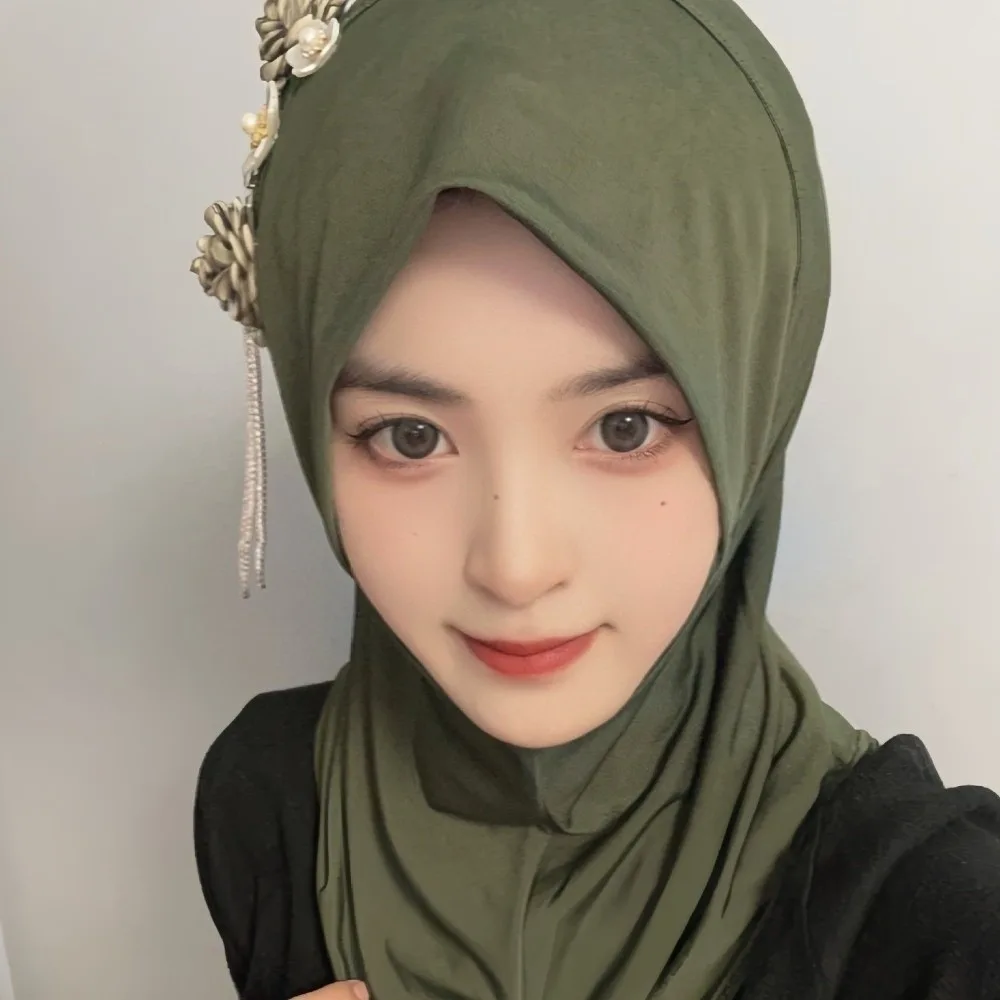 Round Neck Elastic Flower Tassel Hijab Cap Soft Fabric Solid Color Pre-Tied Headscarf Polyester Breathable Head Wrap Daily
Round Neck Elastic Flower Tassel Hijab Cap Soft Fabric Solid Color Pre-Tied Headscarf Polyester Breathable Head Wrap Daily