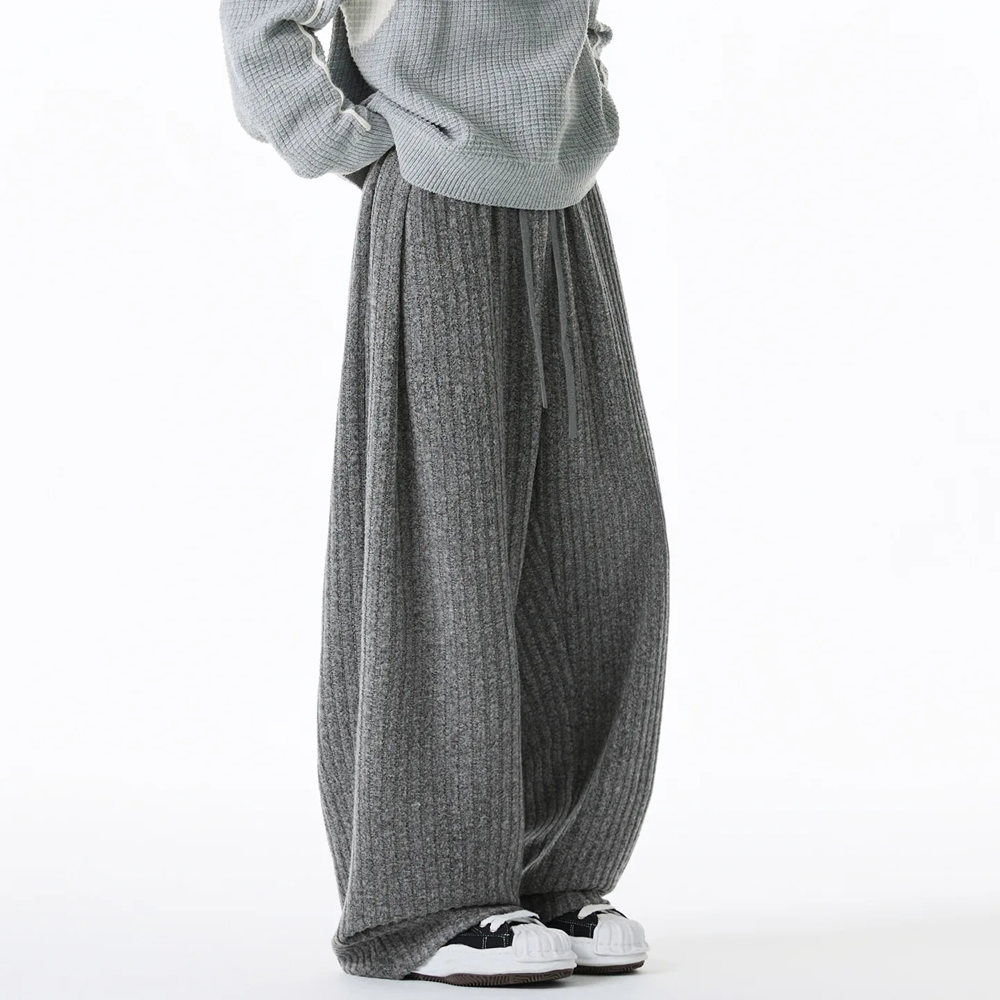 Pleated Design Heavy Texture Drape Casual Pants Men's Autumn Loose Texture Straight Pants Trendy Brand Long Pants
Pleated Design Heavy Texture Drape Casual Pants Men's Autumn Loose Texture Straight Pants Trendy Brand Long Pants