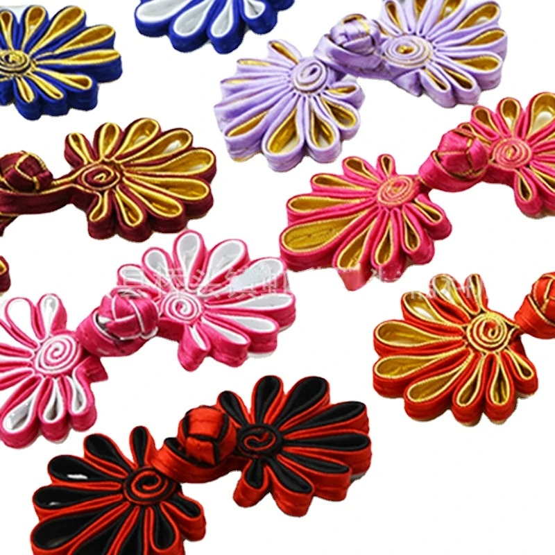100sets/Lot Luxury Classic Chinese Knot Chrysanthemum Button Buckle Cheongsam Tang Suit Dress Gift Shoe Art Crafts Sew Accessory
100sets/Lot Luxury Classic Chinese Knot Chrysanthemum Button Buckle Cheongsam Tang Suit Dress Gift Shoe Art Crafts Sew Accessory