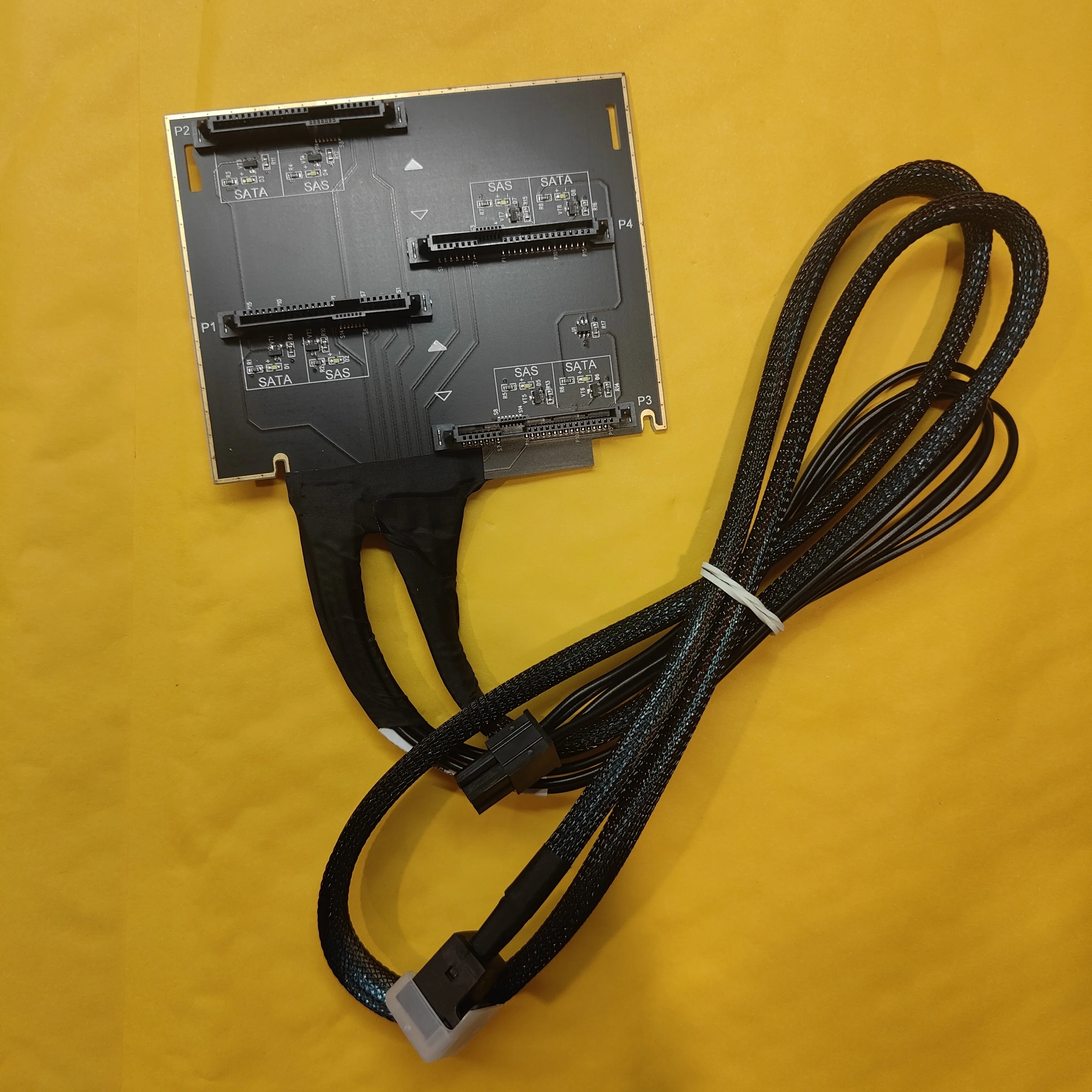 new for Lenovo P720 P900 P910 P920 workstation hard disk interface board 03T8785
new for Lenovo P720 P900 P910 P920 workstation hard disk interface board 03T8785