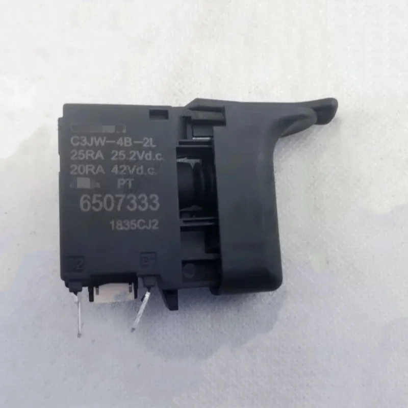 Original C3JW-4B-2L Switch 650733-3 for Makita DFS250 DFS251 DFS452 FS452 Power Tool Accessories
Original C3JW-4B-2L Switch 650733-3 for Makita DFS250 DFS251 DFS452 FS452 Power Tool Accessories