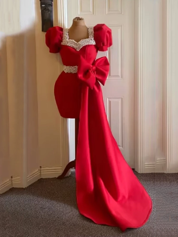 Mini Cocktail Dress with Detachable Bow Puff Sleeves Pearls Sweetheart Sheath Red Luxury Party Gowns for Women
Mini Cocktail Dress with Detachable Bow Puff Sleeves Pearls Sweetheart Sheath Red Luxury Party Gowns for Women