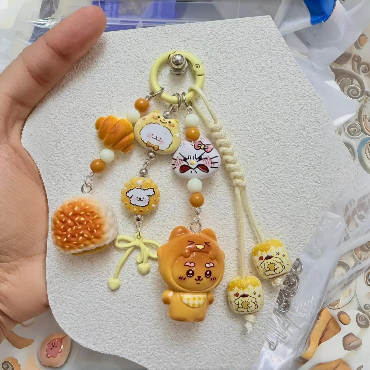 1/3/5PCS Chiikawa Cartoon Key chain Cute Funny Bib Pendant Backpack Small Pendant Backpack Key Mobile Phone Pendant Accessories
1/3/5PCS Chiikawa Cartoon Key chain Cute Funny Bib Pendant Backpack Small Pendant Backpack Key Mobile Phone Pendant Accessories