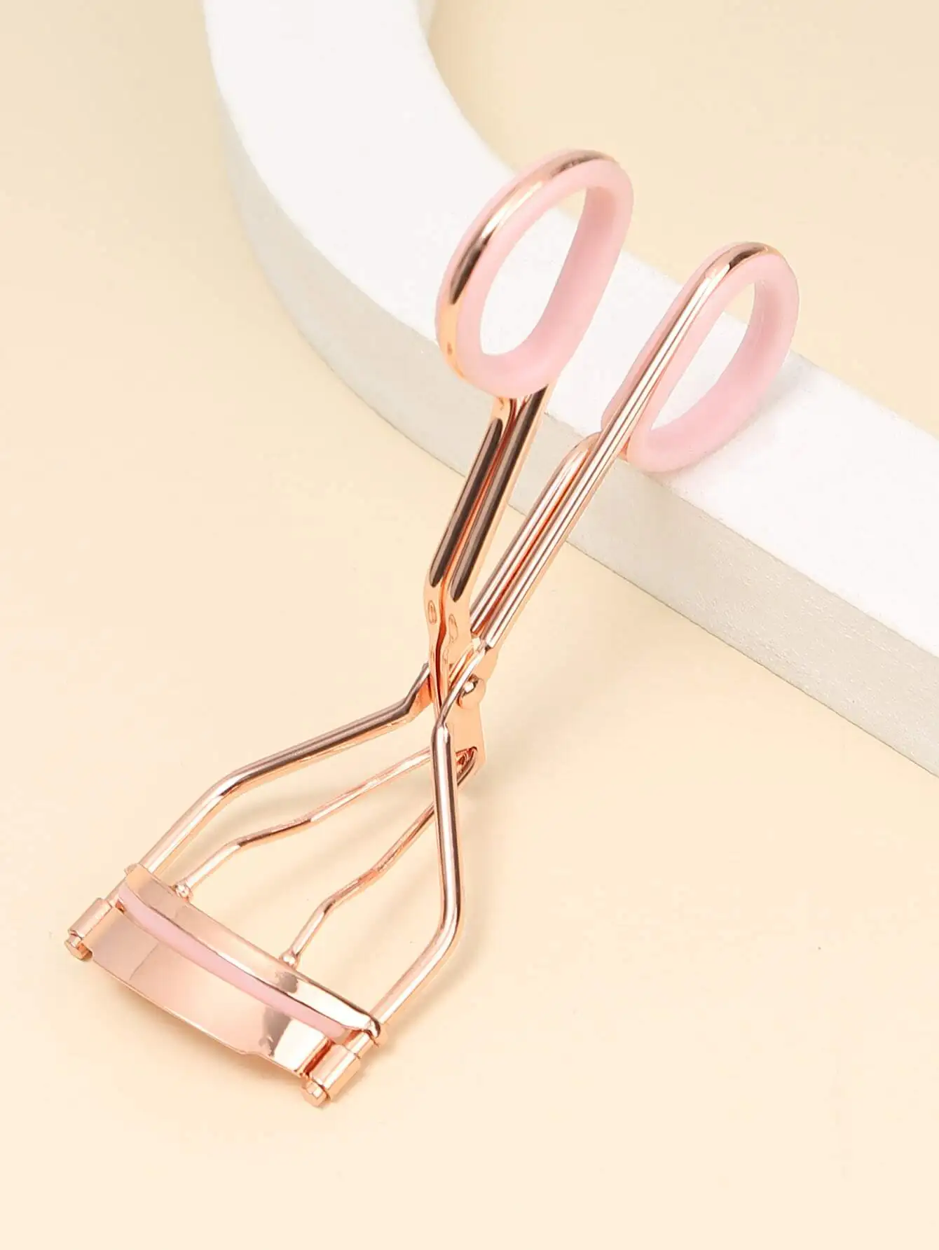 Eyelash Curler, 1pc Stainless Steel Eyelash Curler With Wide Opening For Easy And Long-Lasting Curling Effect, Professional Make
Eyelash Curler, 1pc Stainless Steel Eyelash Curler With Wide Opening For Easy And Long-Lasting Curling Effect, Professional Make