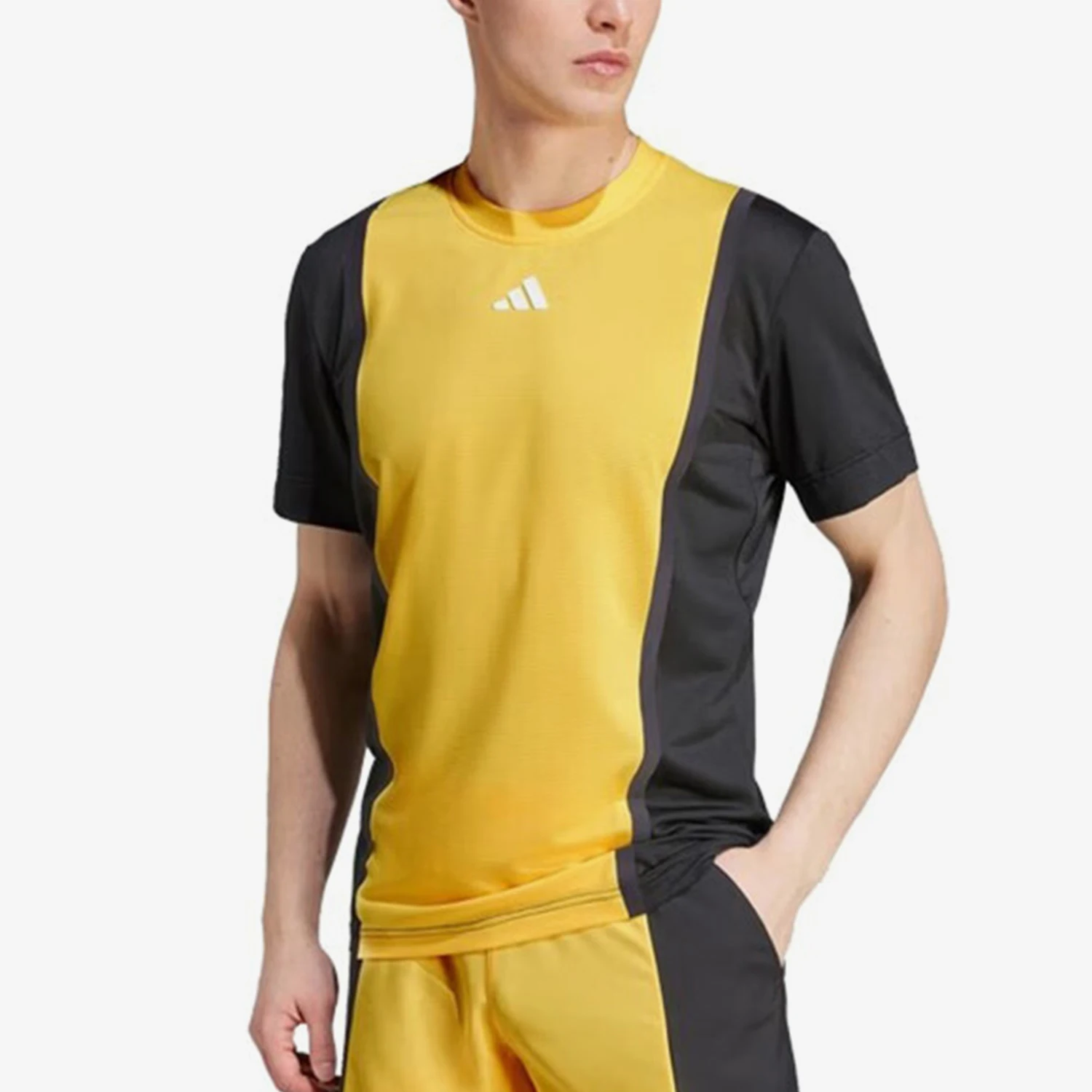 Adidas Genuine 2024 New Men's Sports Breathable Training T-shirt IS8972
Adidas Genuine 2024 New Men's Sports Breathable Training T-shirt IS8972