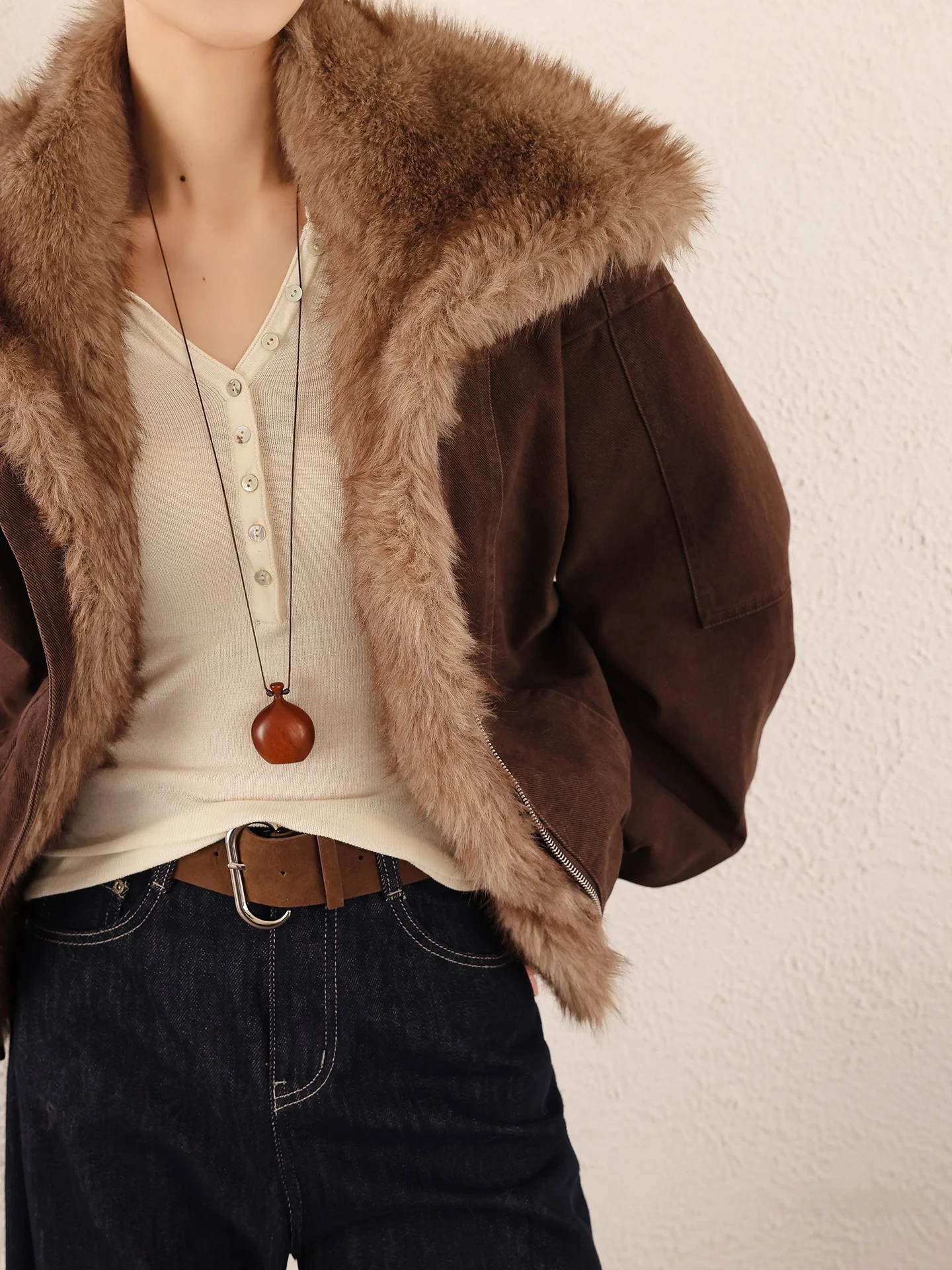 JWUNIQUE Winter Parka Du down Jaet with Large Fur Collar 90 White Du Feather Quilted Coat Warmth And Sle for Women
JWUNIQUE Winter Parka Du down Jaet with Large Fur Collar 90 White Du Feather Quilted Coat Warmth And Sle for Women