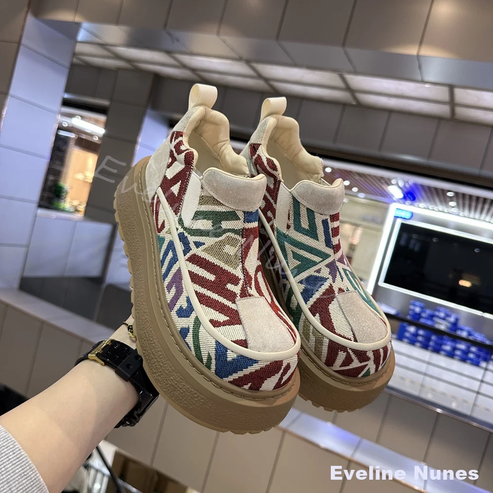 Ethnic Style Floral Print Men's Shoes Women Round Toe Platform Hawaiian Style Chelsea Boots 2026 New Mixed Colors Ankle Boots
Ethnic Style Floral Print Men's Shoes Women Round Toe Platform Hawaiian Style Chelsea Boots 2026 New Mixed Colors Ankle Boots