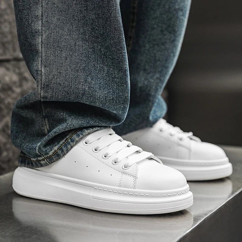 Fashionable Thick Bottomed Casual Shoes Leather Heightening Couple Sneakers Comfortable Breathable Low Top Sports Shoes
Fashionable Thick Bottomed Casual Shoes Leather Heightening Couple Sneakers Comfortable Breathable Low Top Sports Shoes