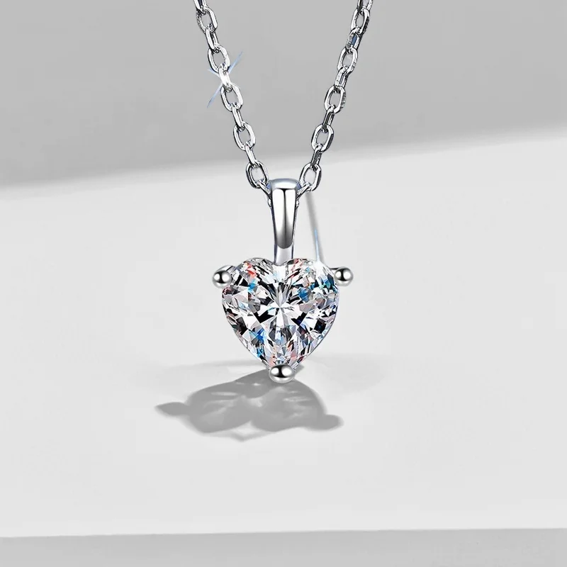 Stunning 1CT D Color Moissanite Pendant Necklace Elegant Heart-Shaped Design S925 Silver Jewelry for Women GBA Certified Gift 
Stunning 1CT D Color Moissanite Pendant Necklace Elegant Heart-Shaped Design S925 Silver Jewelry for Women GBA Certified Gift