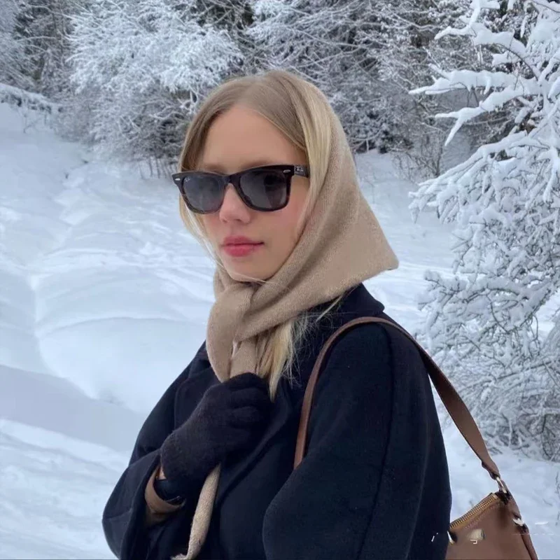 Британский корейский треугольный шарф, нишевый шерстяной треугольный женский платок на голову, теплый модный многофункциональный вязаный шарф во французском стиле для девочек
Британский корейский треугольный шарф, нишевый шерстяной треугольный женский платок на голову, теплый модный многофункциональный вязаный шарф во французском стиле для девочек