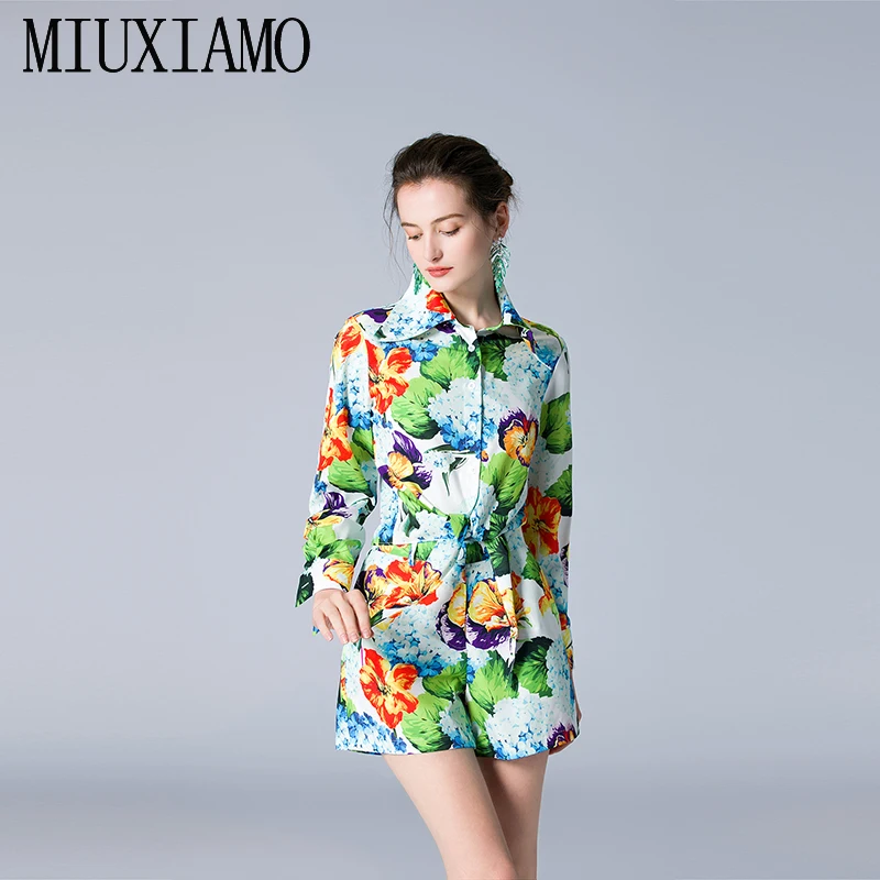MIUXIMAO 2022 High Quality Spring&Summer Elegant Set Long Sleeve Lapel Print Shirt + Shorts Fashion Two Piece Set Women Vestide
MIUXIMAO 2022 High Quality Spring&Summer Elegant Set Long Sleeve Lapel Print Shirt + Shorts Fashion Two Piece Set Women Vestide