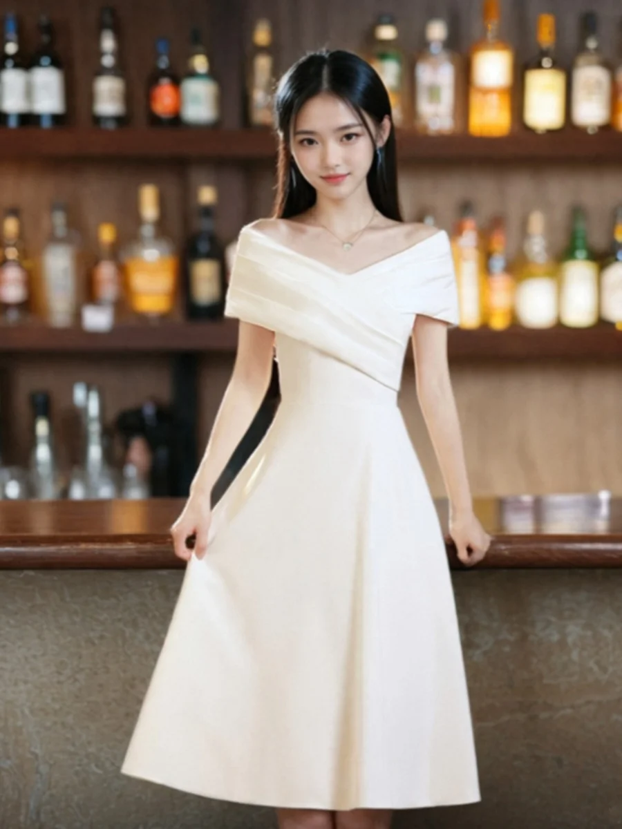Elegant Evening Gown Women's 2026 New Style Ball Dress Lady Lightweight Luxury One Shoulder Dress Polyester Fabric
Elegant Evening Gown Women's 2026 New Style Ball Dress Lady Lightweight Luxury One Shoulder Dress Polyester Fabric