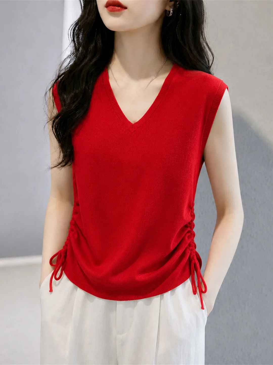 Chic V-Neck Ice Silk Knitted Vest White Enhancing Casual Summer Fashionable Top Women's plus Size Inner Wear Commute Style
Chic V-Neck Ice Silk Knitted Vest White Enhancing Casual Summer Fashionable Top Women's plus Size Inner Wear Commute Style