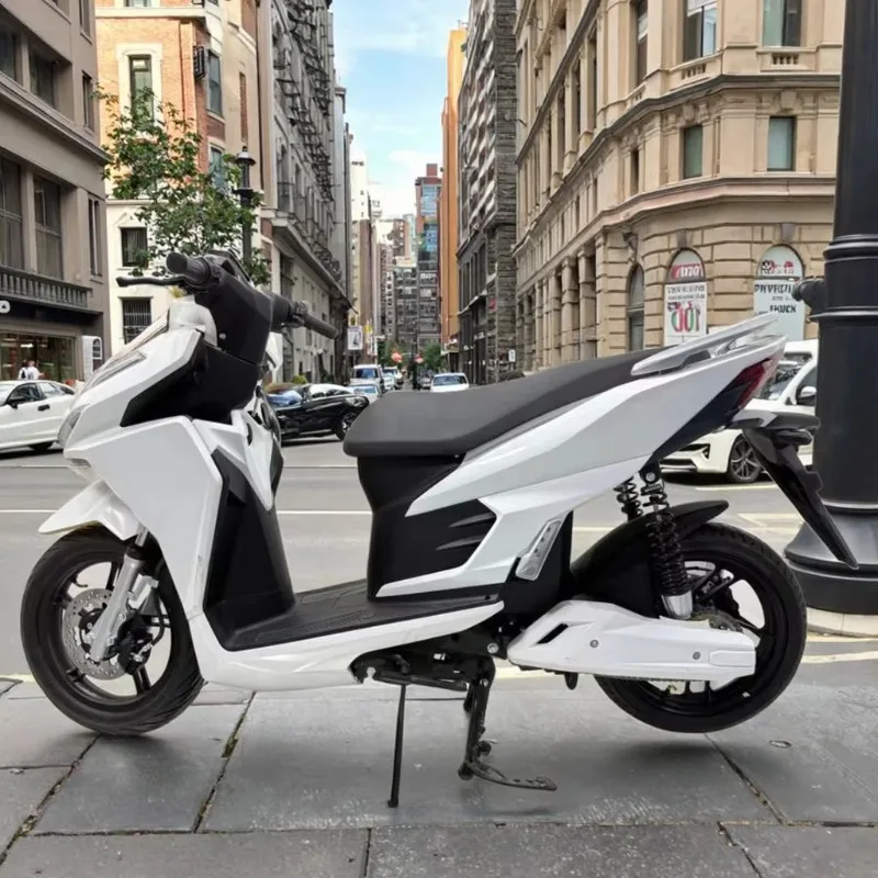 Hot Sale 1000W Electric Scooter 72V Touring Hybrid Bike for Adults Bafang 750W-2000W Mid Drive Options 60V 15ah City Bike 13ah
Hot Sale 1000W Electric Scooter 72V Touring Hybrid Bike for Adults Bafang 750W-2000W Mid Drive Options 60V 15ah City Bike 13ah