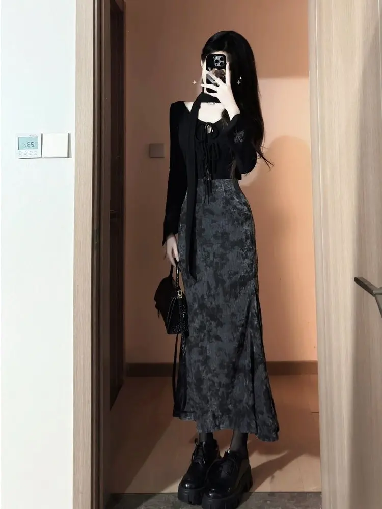 Black Two-Piece Set Elegant Salt System Spring Autumn Pure Desire Small Size Clothing Long Skirt High Quality Fashion Set
Black Two-Piece Set Elegant Salt System Spring Autumn Pure Desire Small Size Clothing Long Skirt High Quality Fashion Set