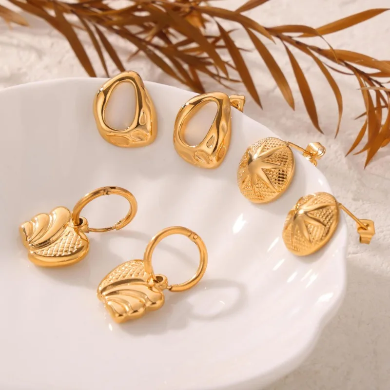 Women's Earrings Retro Irregular Shaped Titanium Fashionable and Versatile Jewelry Accessories
Women's Earrings Retro Irregular Shaped Titanium Fashionable and Versatile Jewelry Accessories