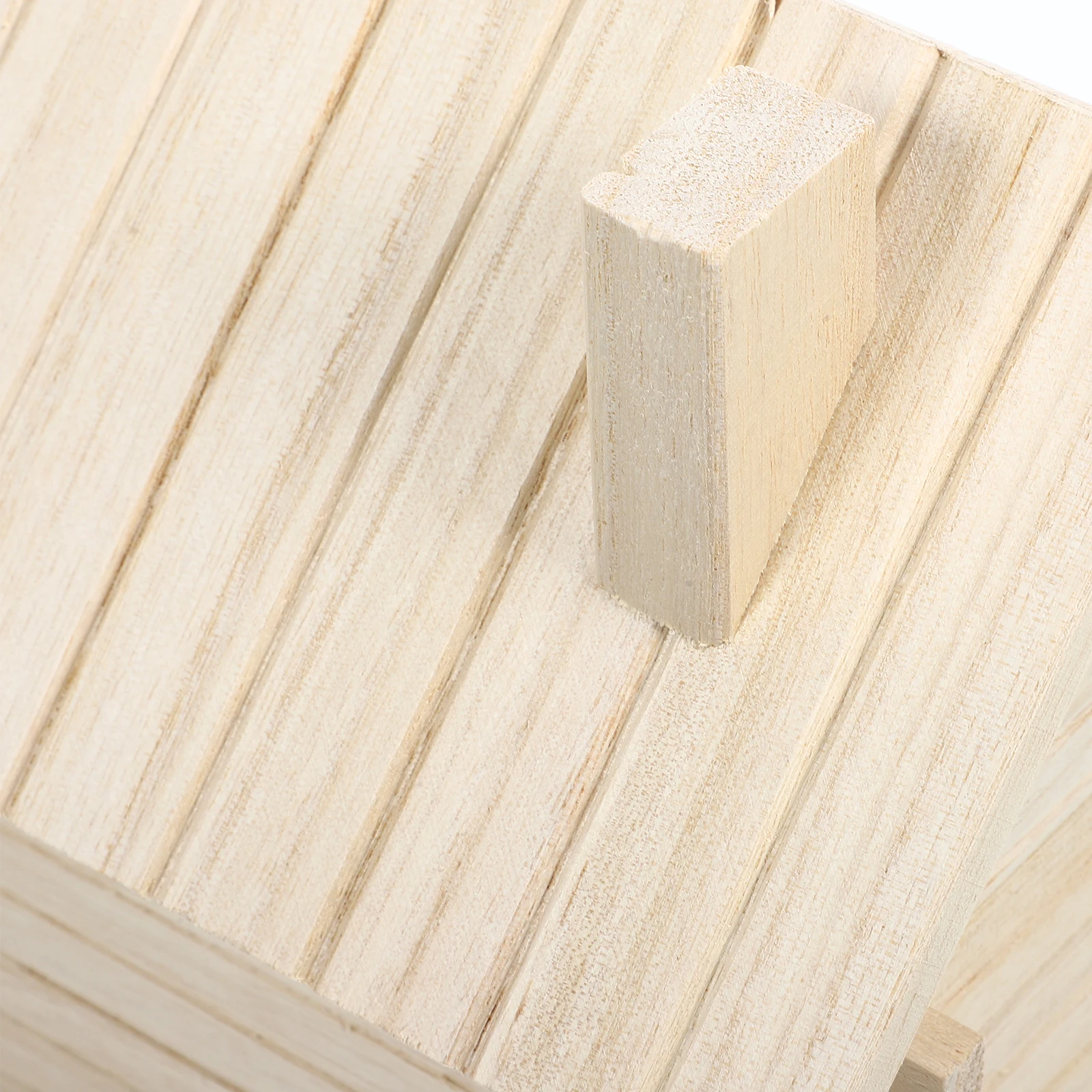 Wooden Bird Nesting Box Outdoor Garden Parrot Nest Durable Premium Material Breeding Incubation Playground Sleeping Bed Visually 
Wooden Bird Nesting Box Outdoor Garden Parrot Nest Durable Premium Material Breeding Incubation Playground Sleeping Bed Visually