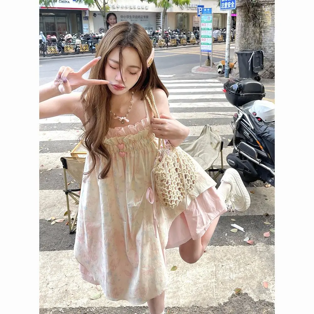 Japanese Sweet Cute Harajuku Pink Suspender Dress Women Summer Dress Kawaii Pleated Loose Aesthetic Dresses Retro Clothing Trend
Japanese Sweet Cute Harajuku Pink Suspender Dress Women Summer Dress Kawaii Pleated Loose Aesthetic Dresses Retro Clothing Trend