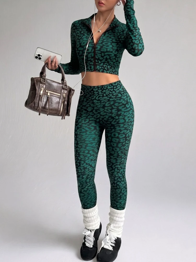 Women's Tracksuit Sportswear Leopard Print Gym Yoga 2-piece Set Female Casual Zipper Crop Tops+Pants Suit Fitness Running Outfit
Women's Tracksuit Sportswear Leopard Print Gym Yoga 2-piece Set Female Casual Zipper Crop Tops+Pants Suit Fitness Running Outfit