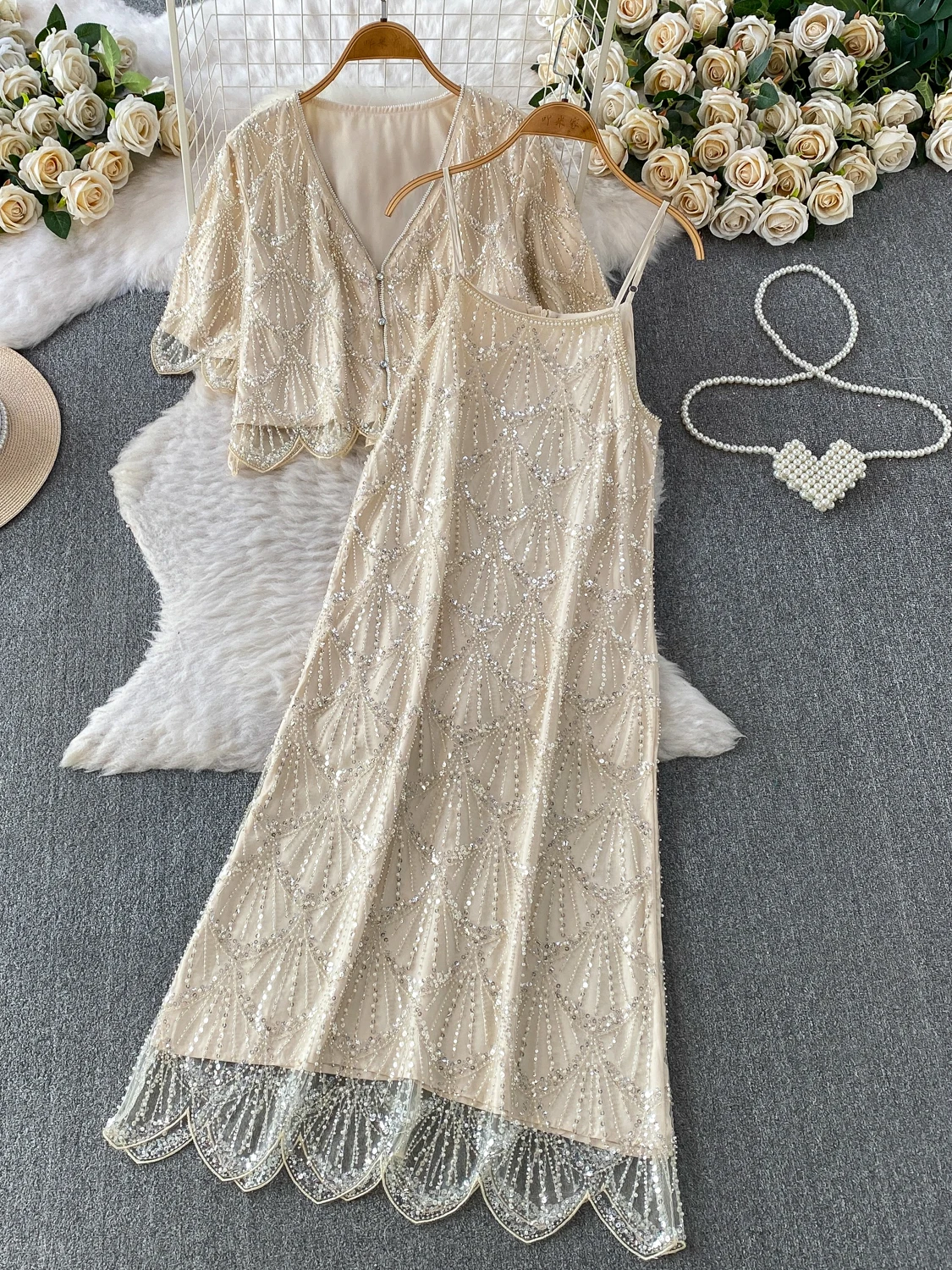 Goddess Party Show Sequin V-neck Outerwear Versatile High Net Gown Strapless Dress Summer Fashion Set for Young Women
Goddess Party Show Sequin V-neck Outerwear Versatile High Net Gown Strapless Dress Summer Fashion Set for Young Women