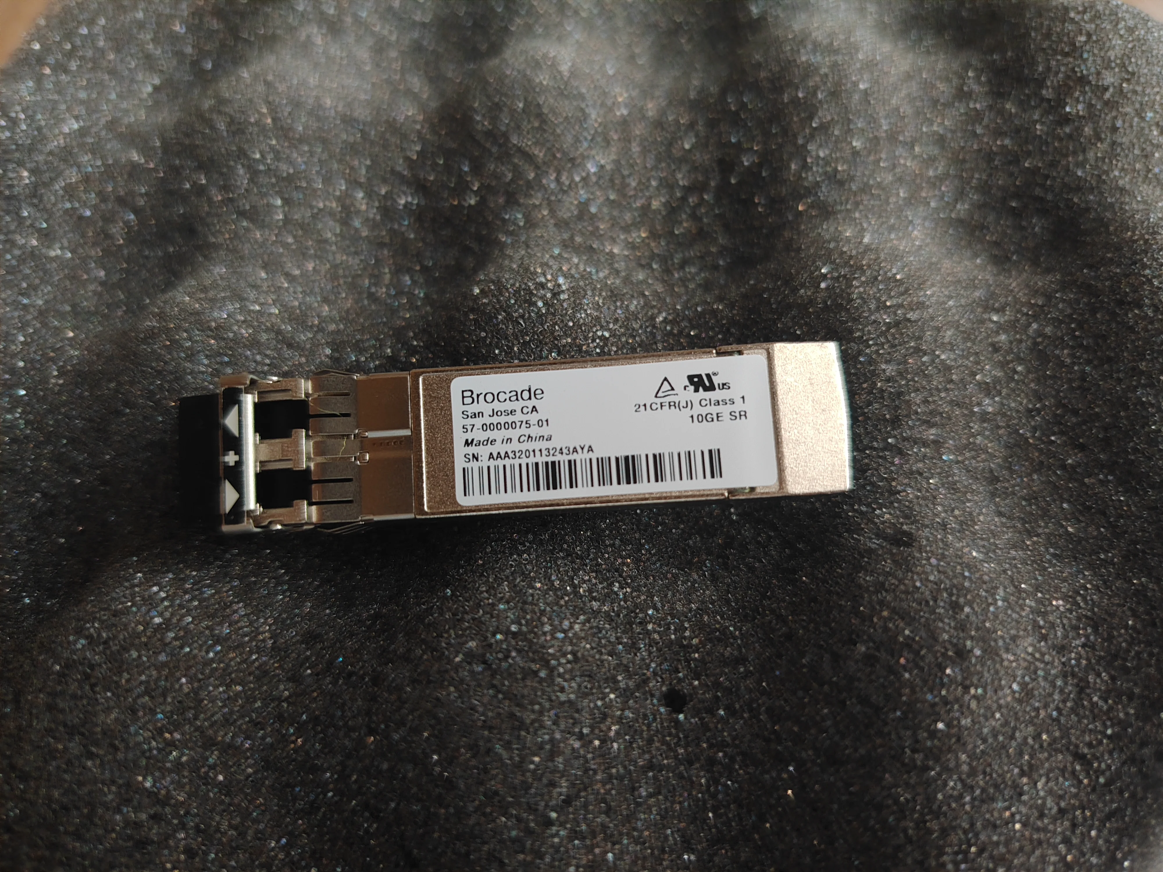 Original New brocade 10G fiber SFP 57-0000075-01/850nm 300M SR/brocade 10GB Optical fiber module/brocade Switch port module
Original New brocade 10G fiber SFP 57-0000075-01/850nm 300M SR/brocade 10GB Optical fiber module/brocade Switch port module