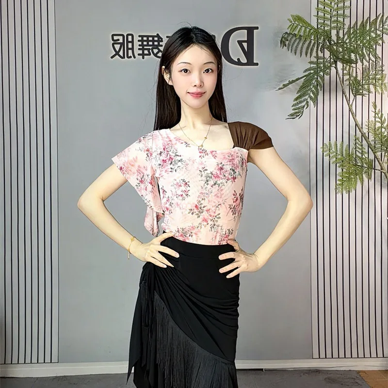 Women Leopard Print Latin Dance Top Asymmetrical Sleeve for Cha Cha Rumba Tango Practice performance accessories dance wear
Women Leopard Print Latin Dance Top Asymmetrical Sleeve for Cha Cha Rumba Tango Practice performance accessories dance wear
