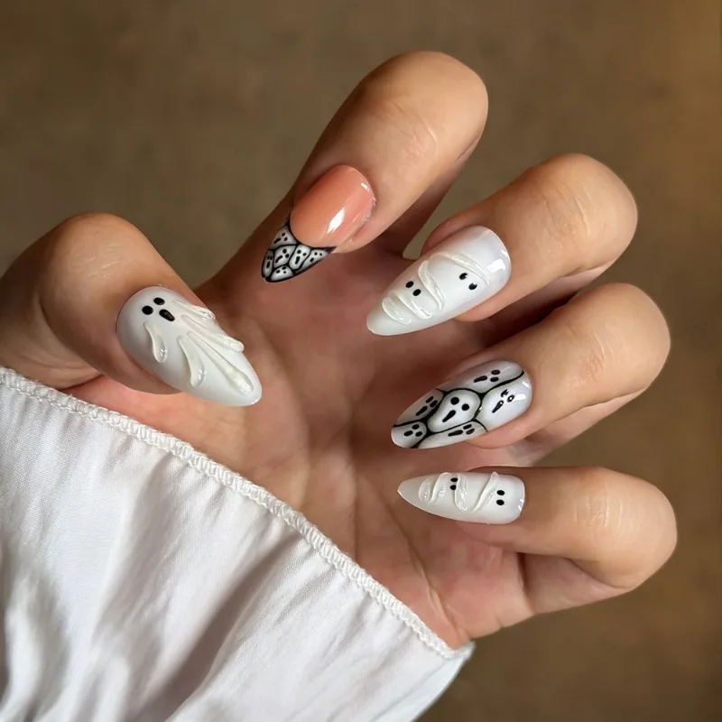 24Pcs Fake Nails Halloween Ghost French Manicure Horror-Style Almond-Shaped Press-On Nails—Perfect As A Gift for Girls
24Pcs Fake Nails Halloween Ghost French Manicure Horror-Style Almond-Shaped Press-On Nails—Perfect As A Gift for Girls